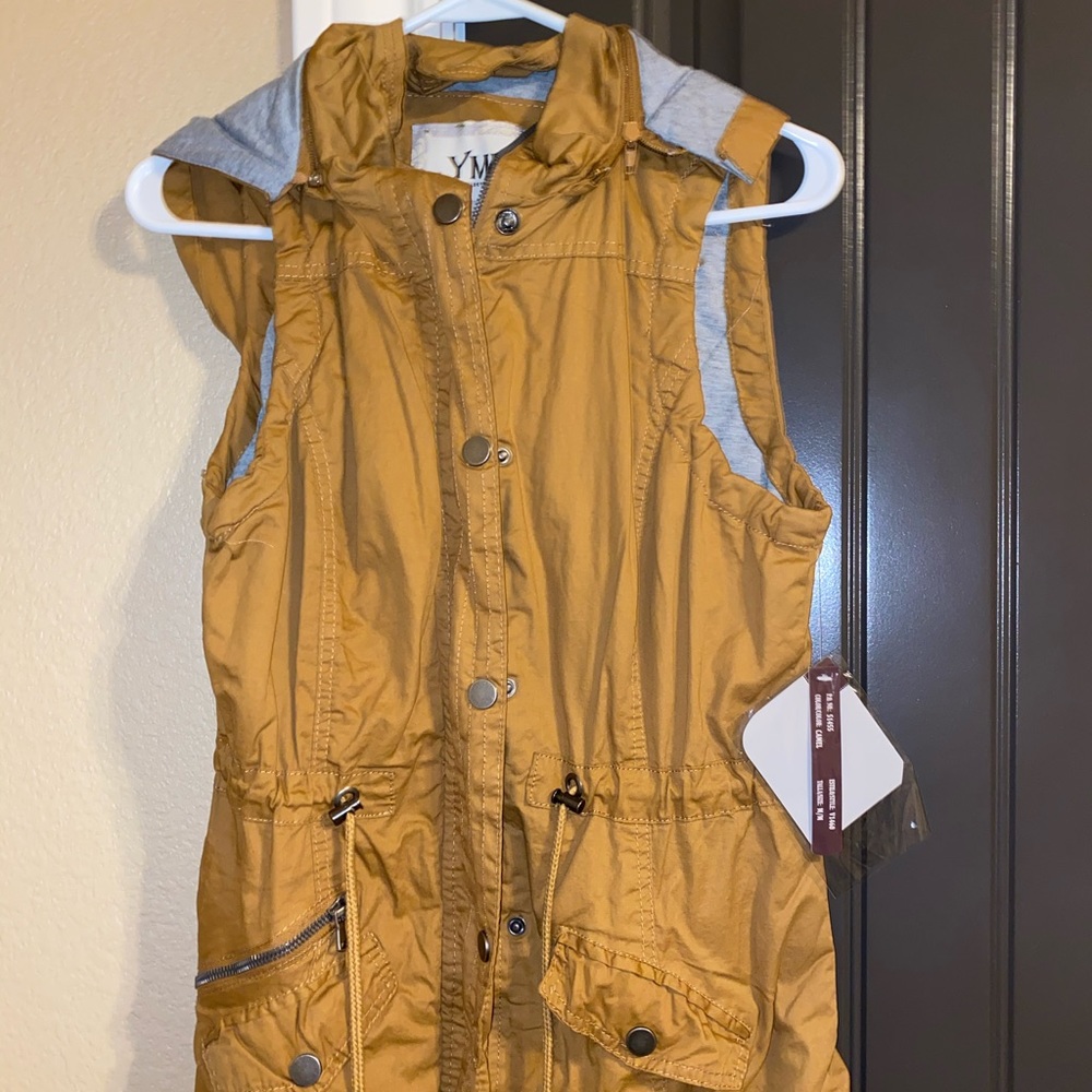 Cargo vest